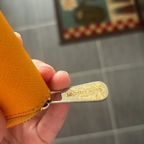 Michael Kors Tangerine Compact Small Zip Wallet - Picture 3 of 8